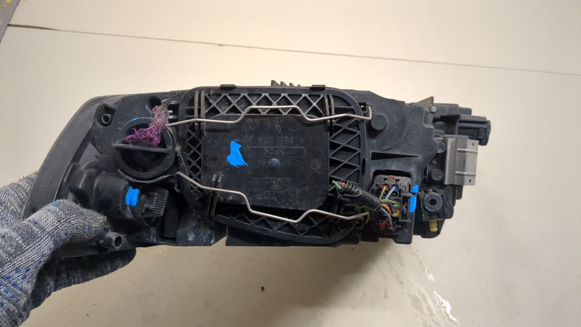 Фара правая