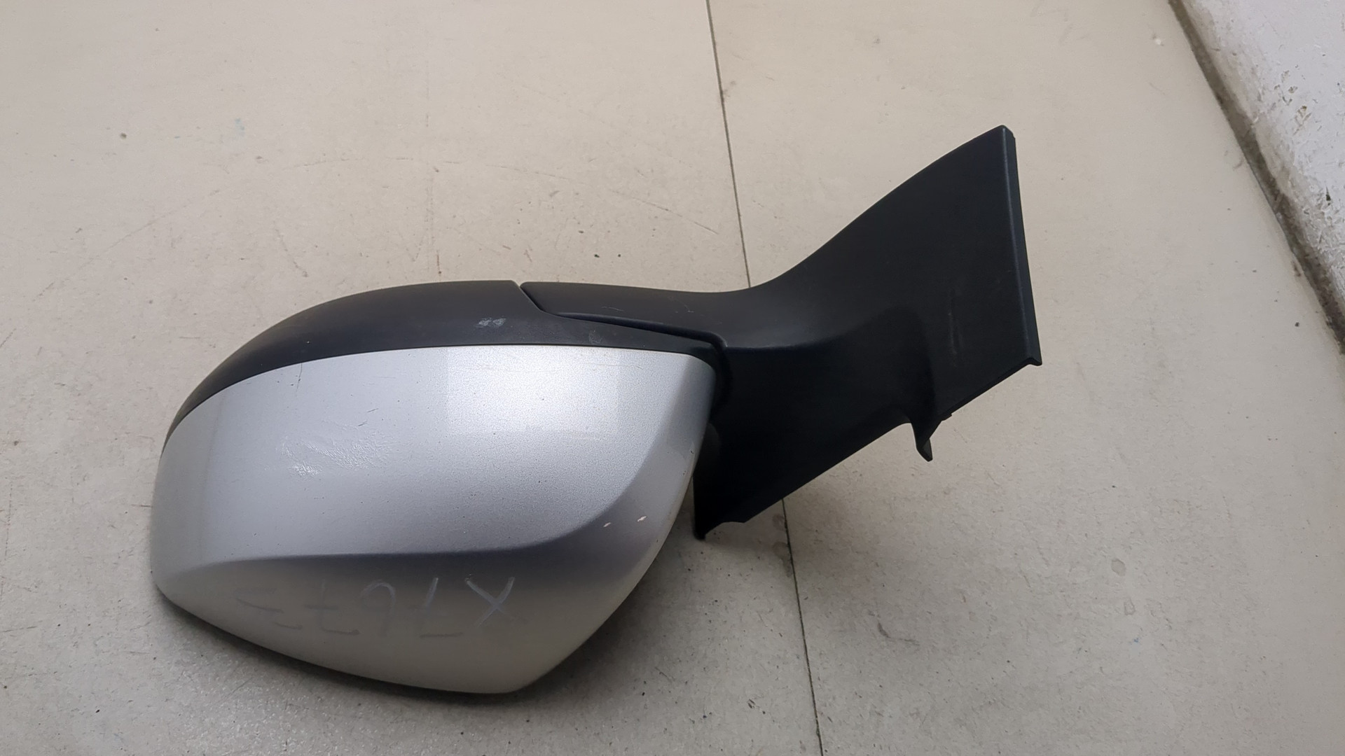 Зеркало правое электрическое