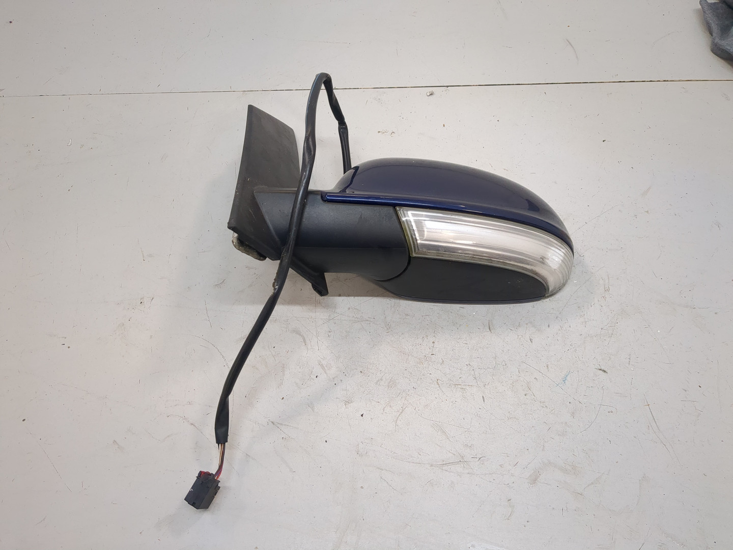 Зеркало левое электрическое