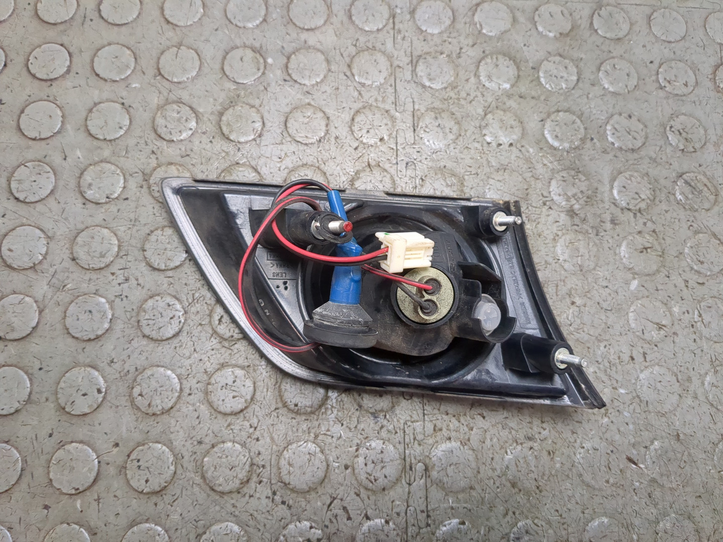 Фонарь задний внутренний правый