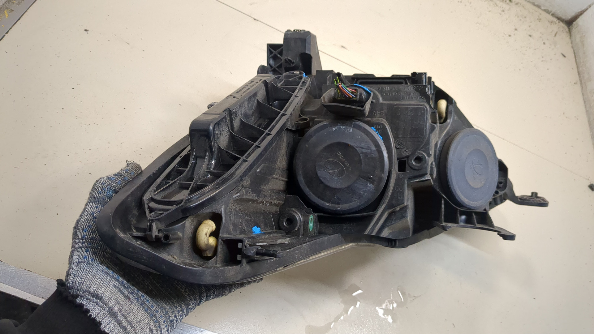 Фара правая