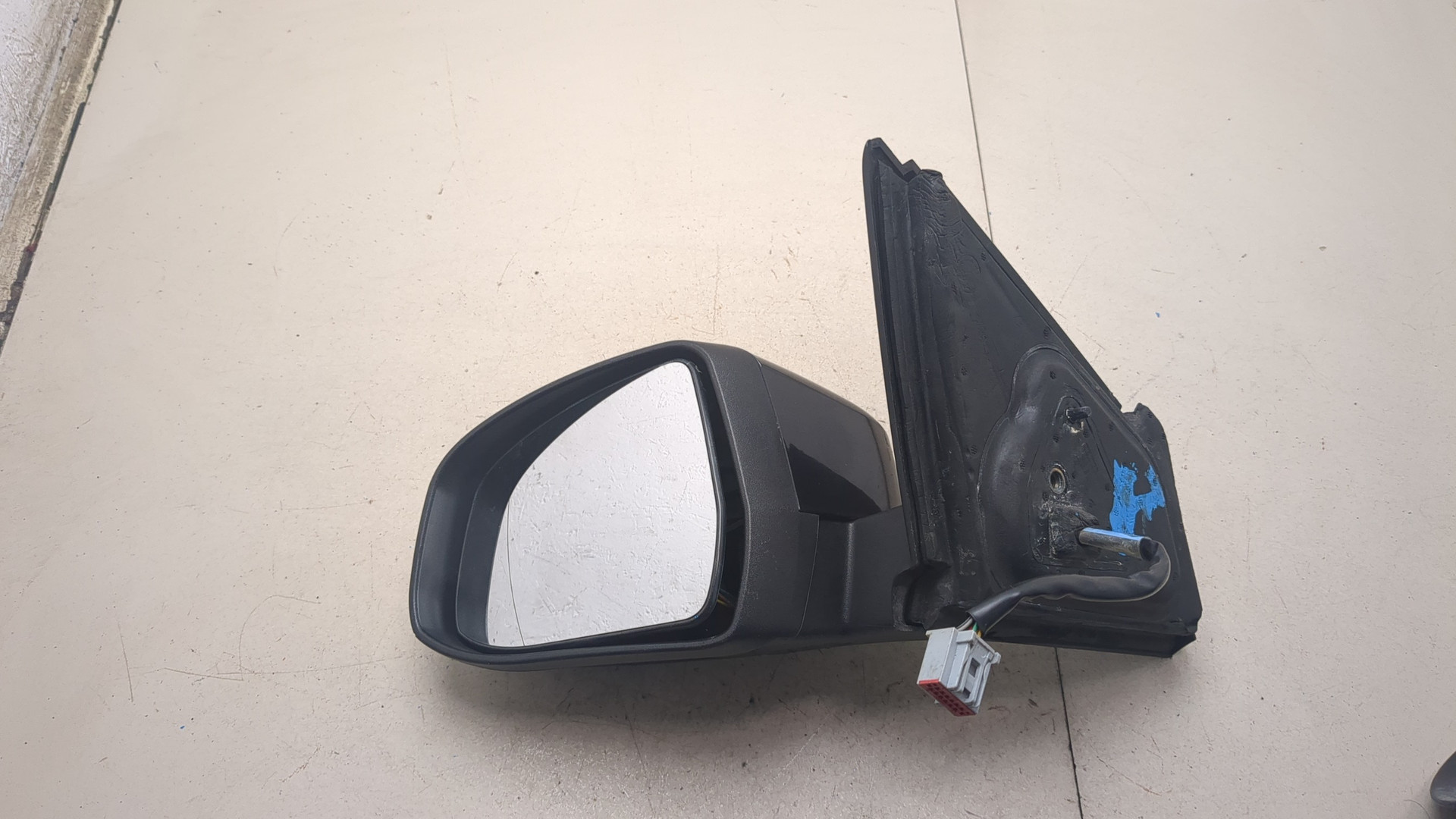 Зеркало левое электрическое