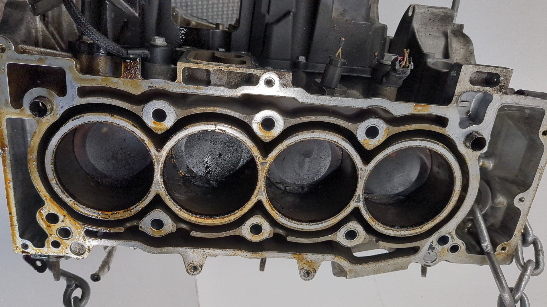 Блок двигателя