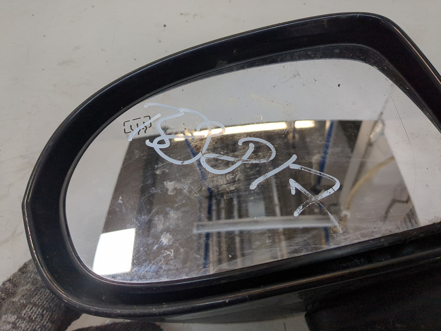 Зеркало левое электрическое