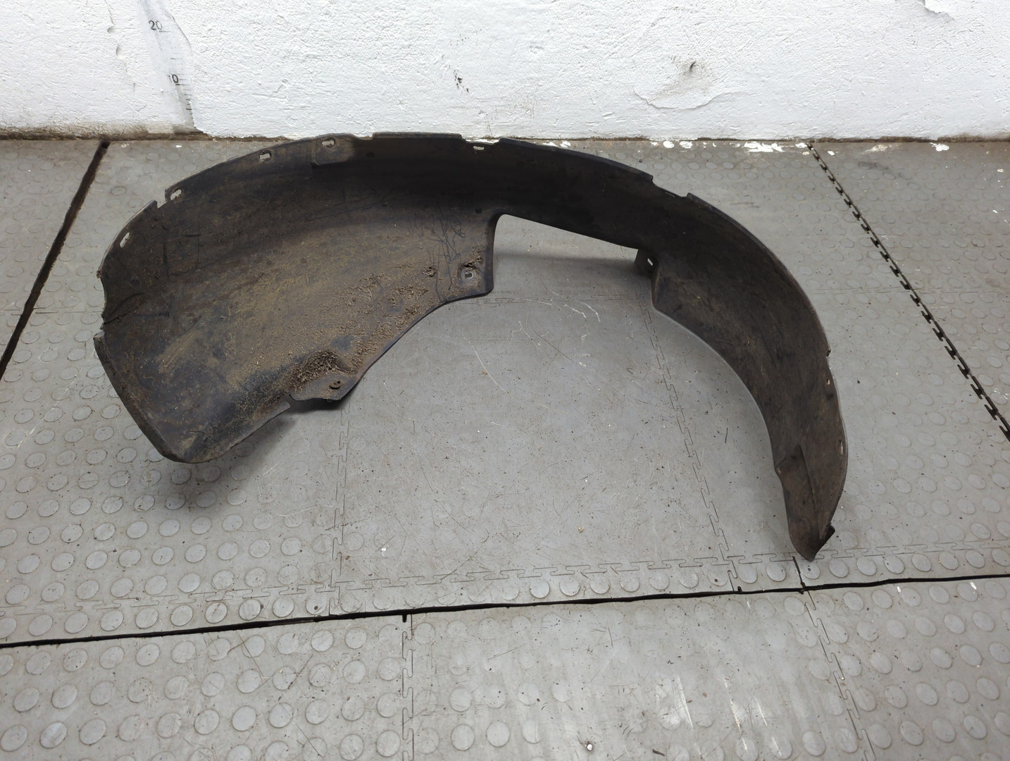 Локер передний левый