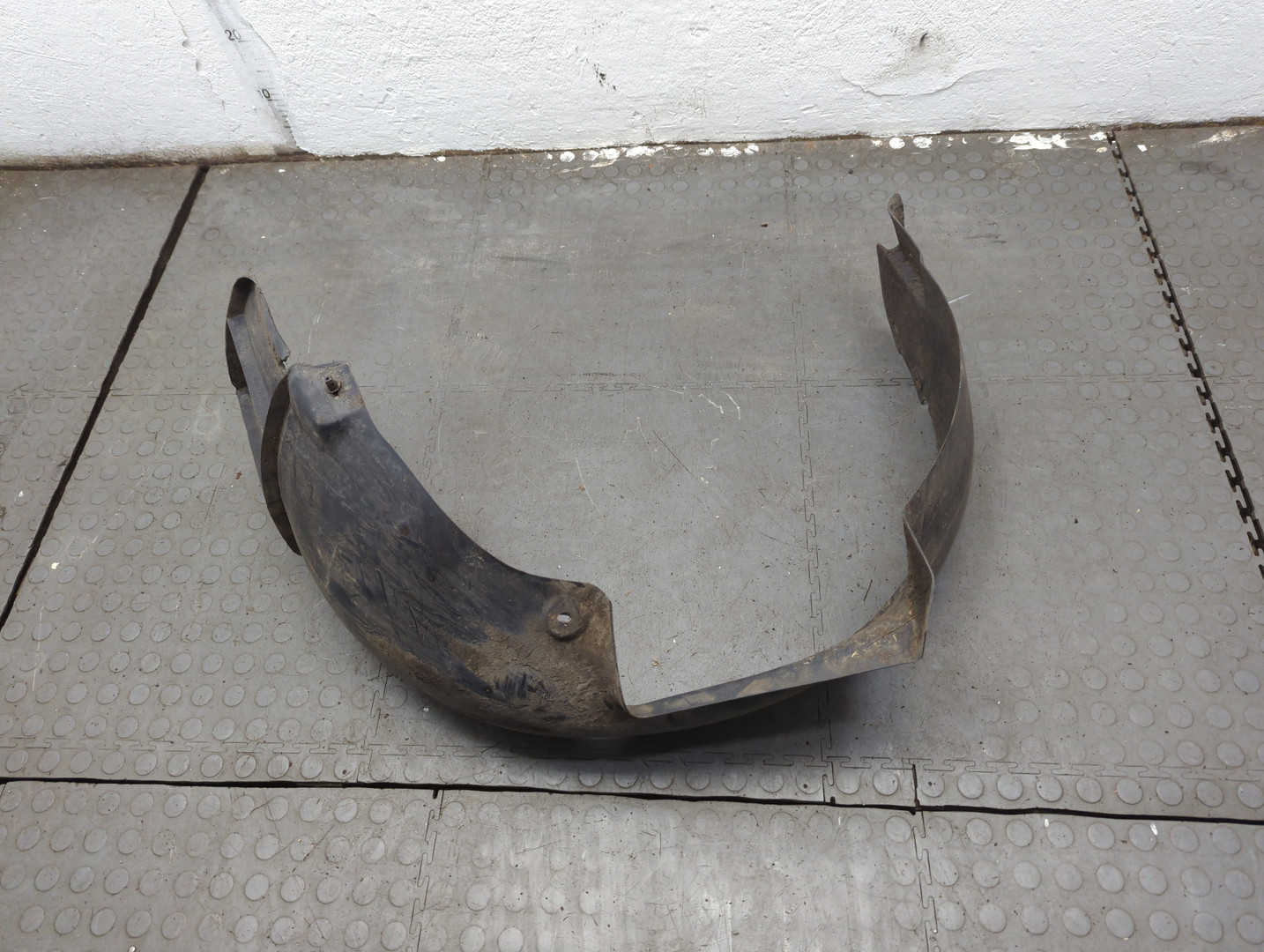 Локер передний левый