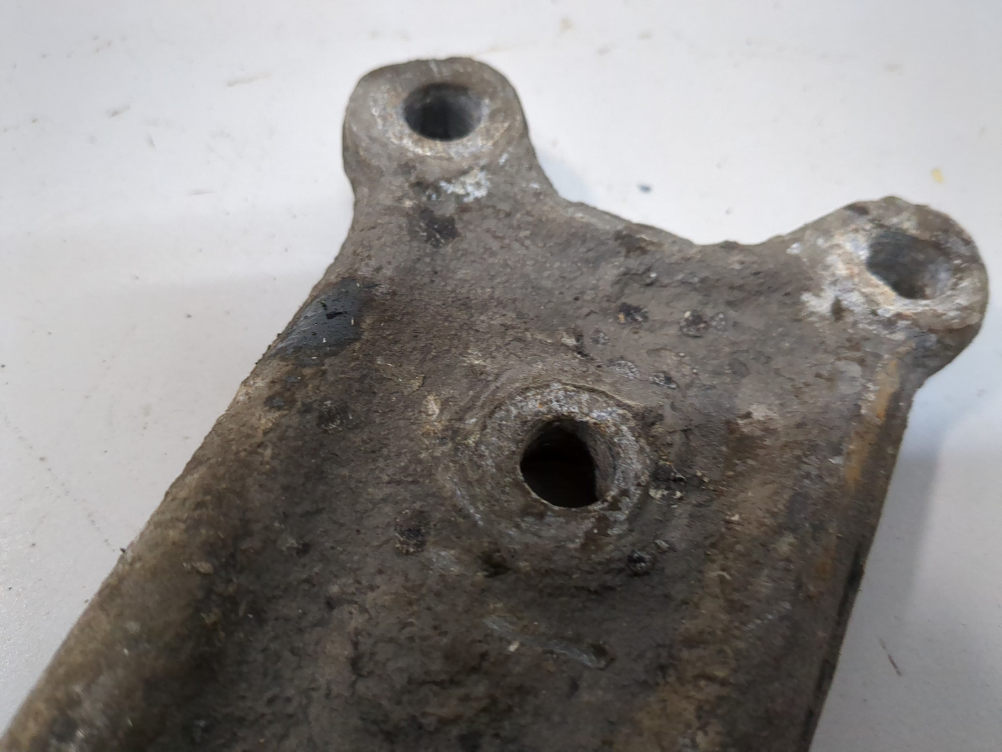 Рычаг передний