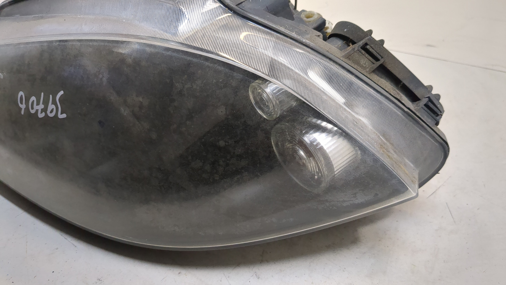 Фара левая