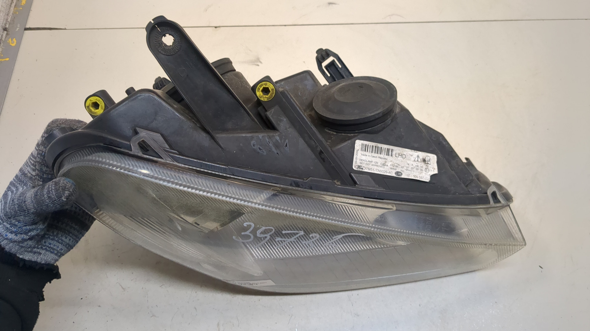 Фара правая