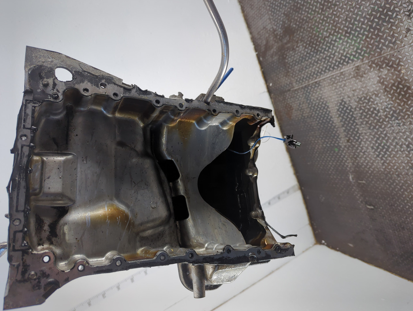 Поддон масляный двигателя (картер)