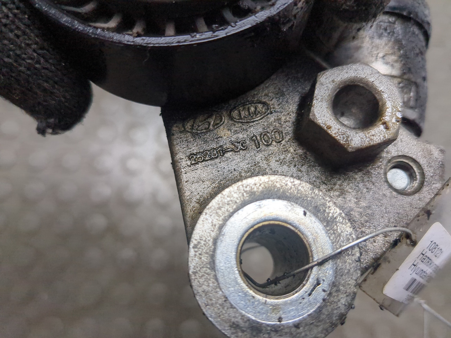 Натяжитель ремня