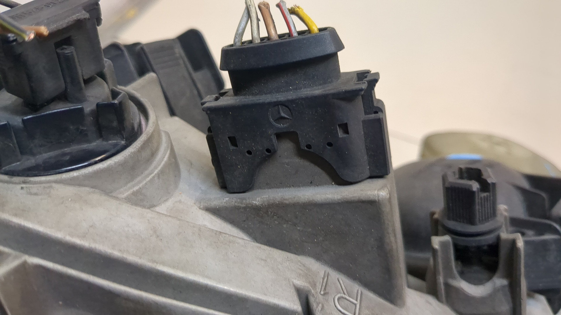 Фара правая