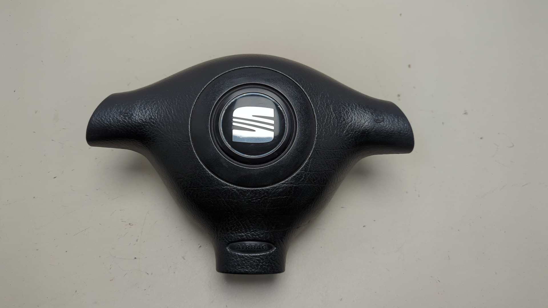 Подушка безопасности в рулевое колесо