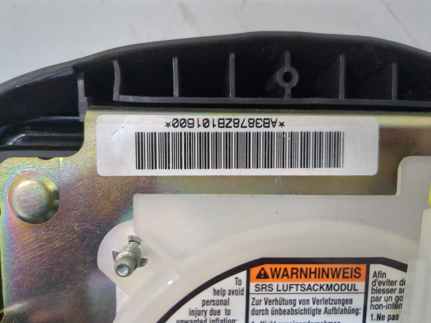 Подушка безопасности в рулевое колесо