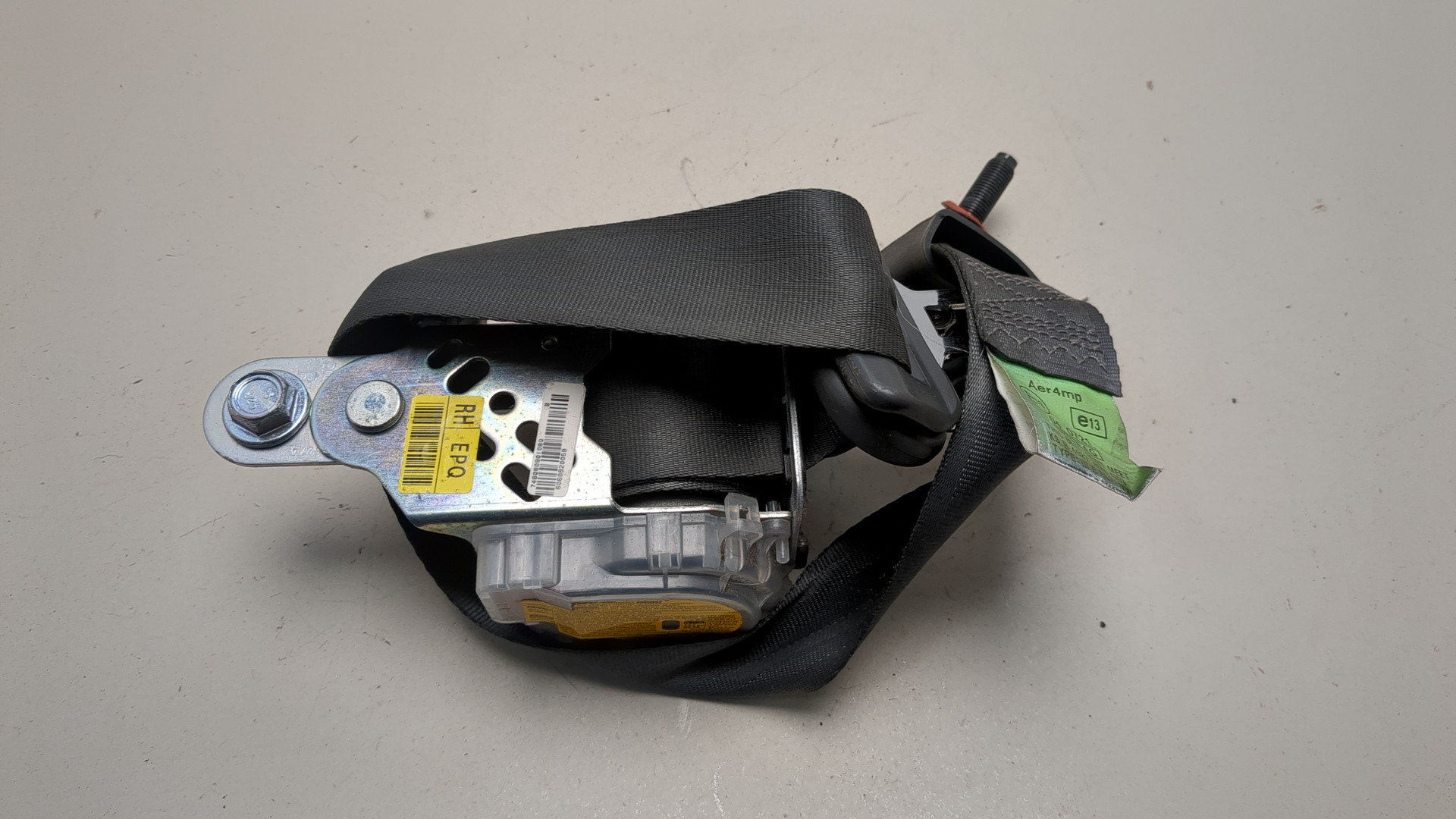 Ремень безопасности