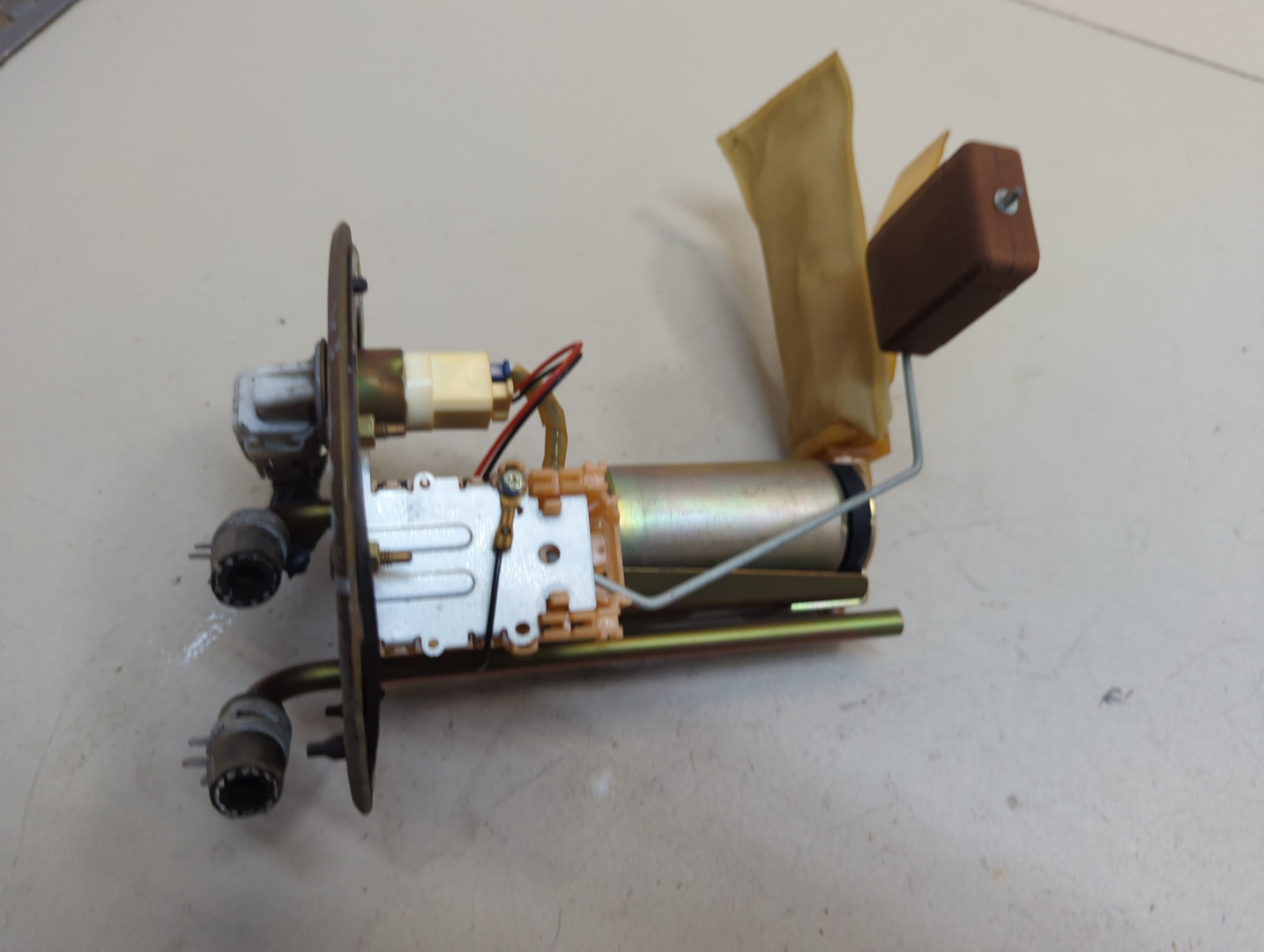 Насос топливный электрический