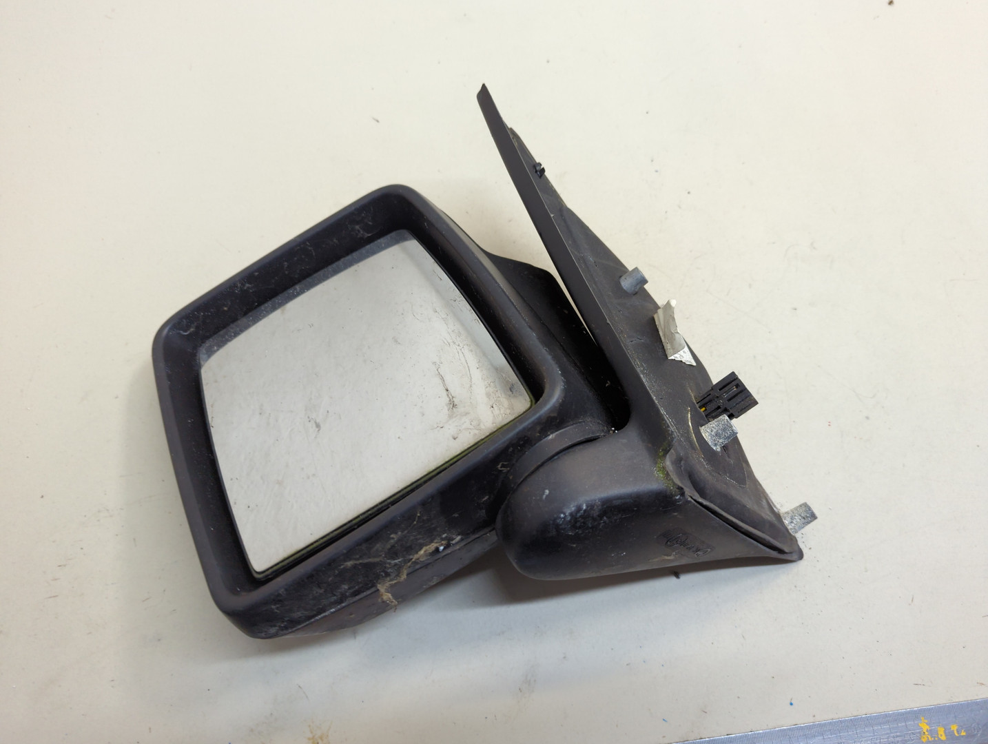 Зеркало левое электрическое