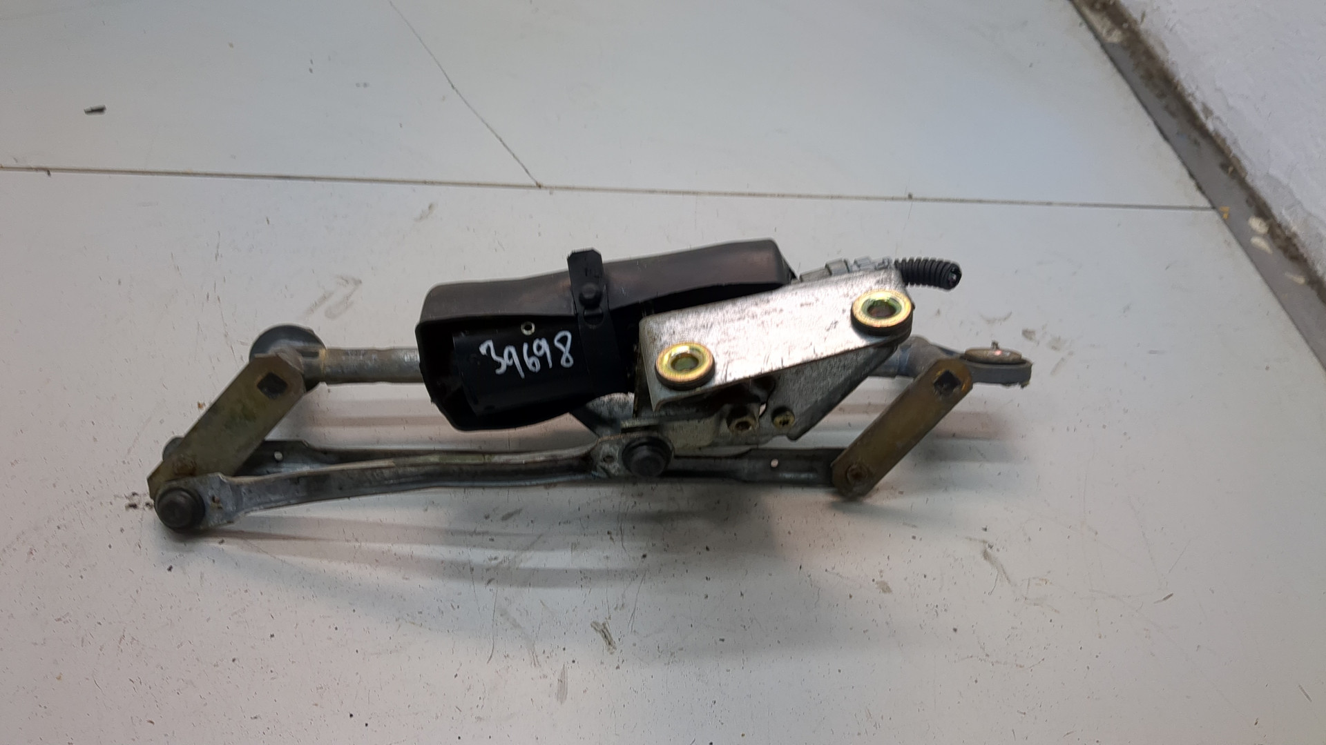 Трапеция стеклоочистителей