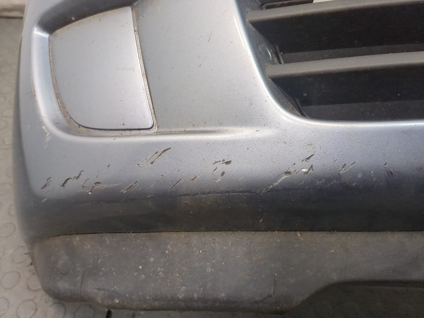 Бампер передний