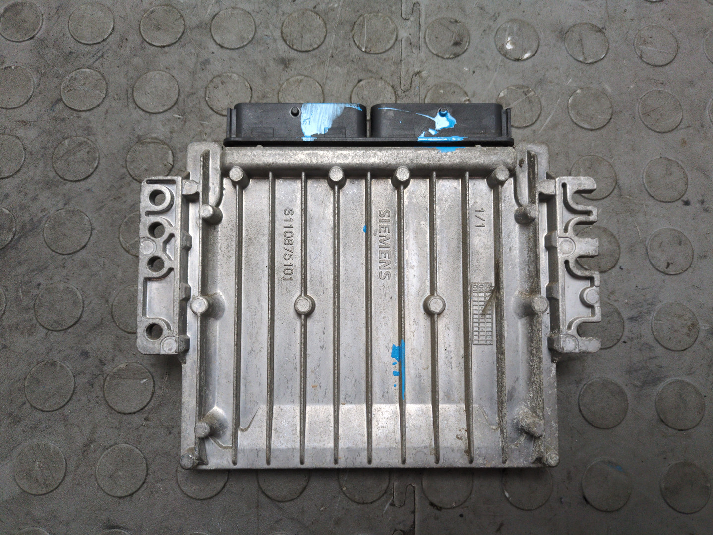 Блок управления двигателем