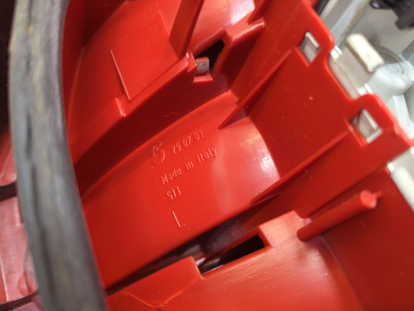 Фонарь задний левый