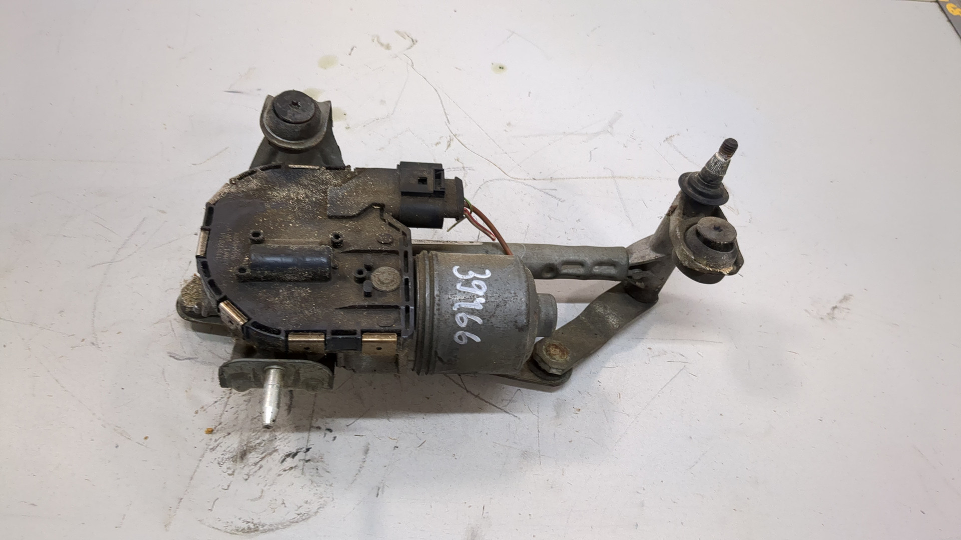 Трапеция стеклоочистителей