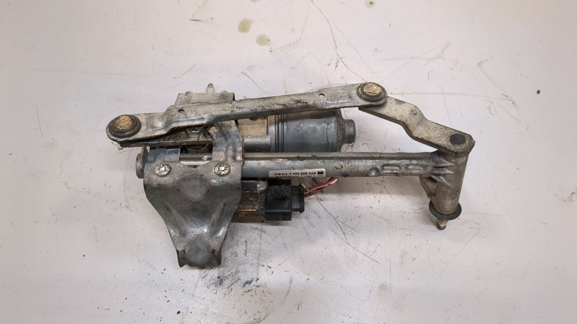 Трапеция стеклоочистителей