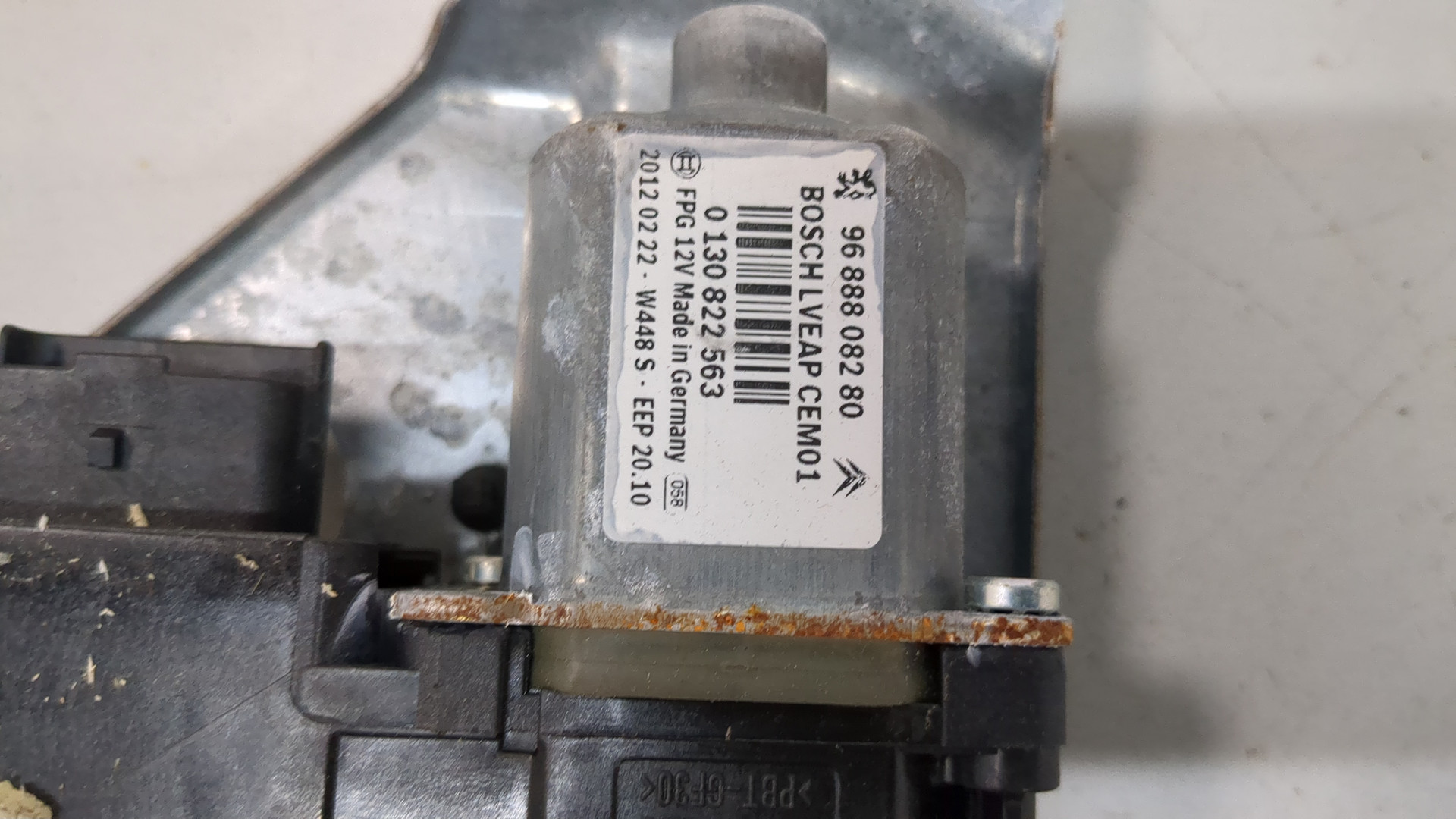 Стеклоподъемник электр. передний левый