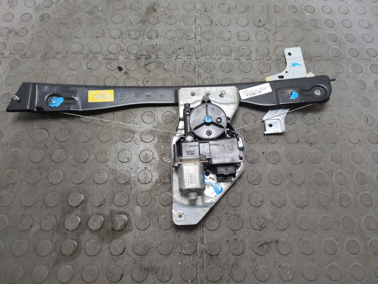 Стеклоподъемник электр. передний левый