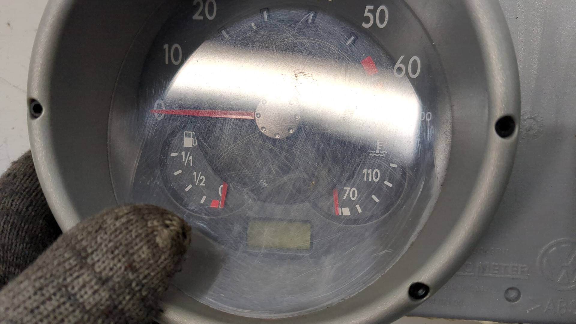 Панель приборов