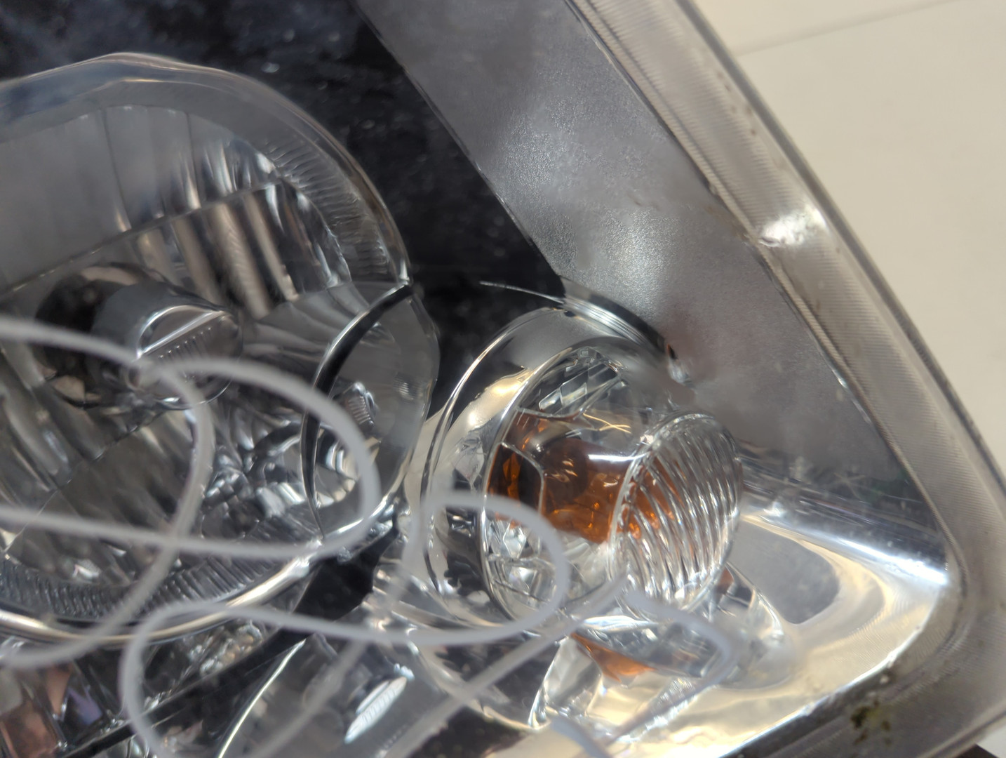 Фара правая