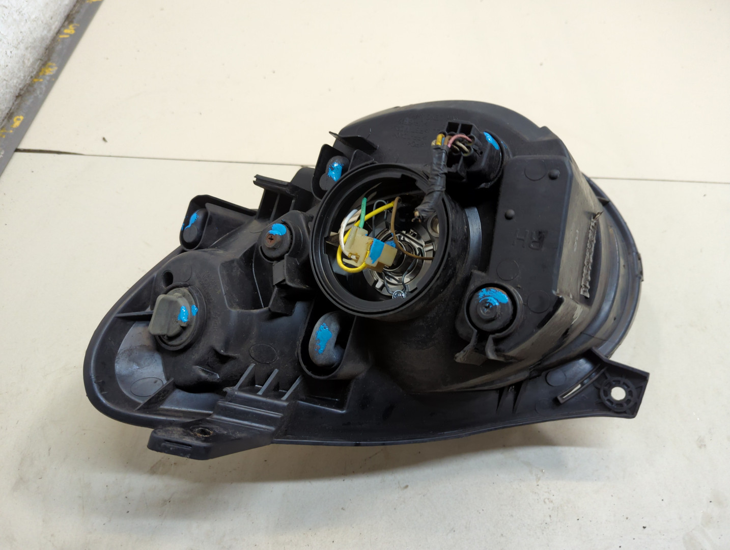 Фара правая