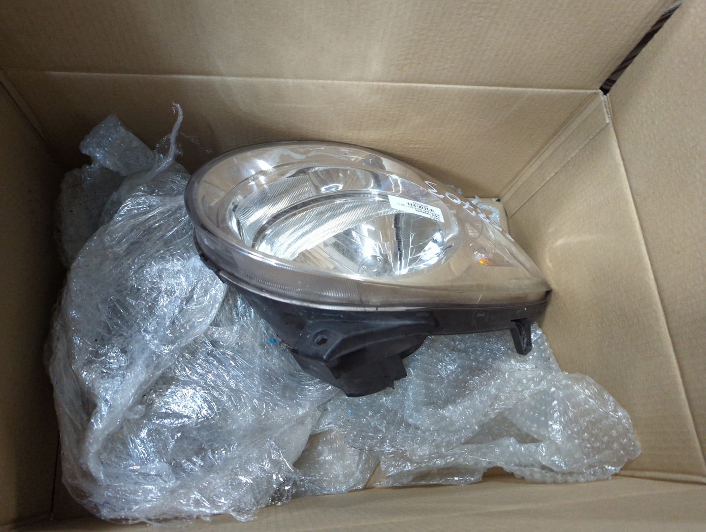 Фара правая