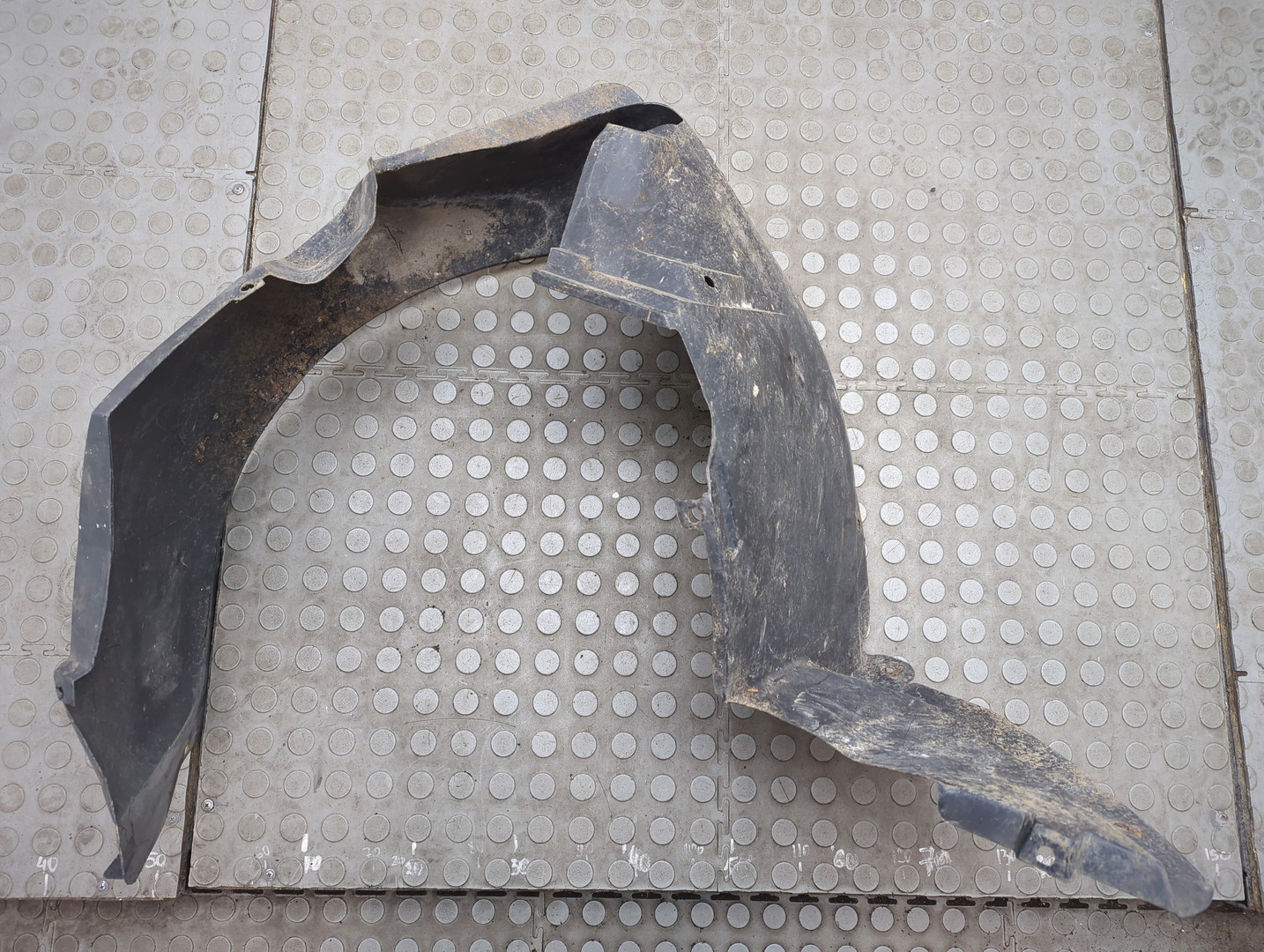 Локер передний левый