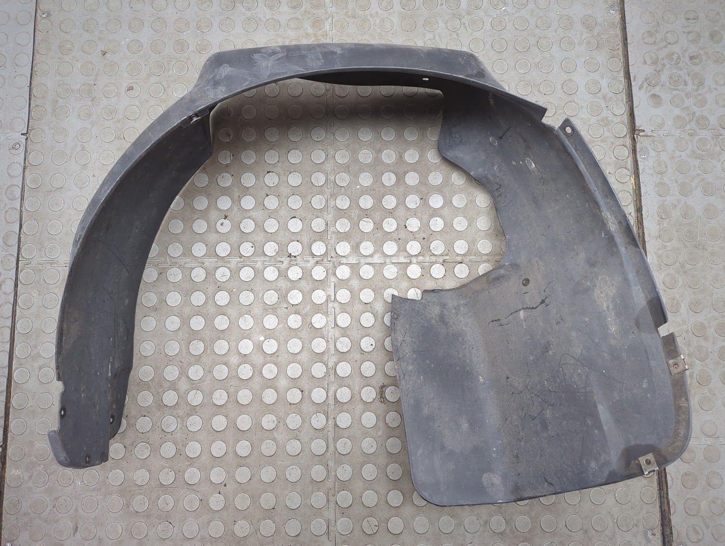 Локер передний правый