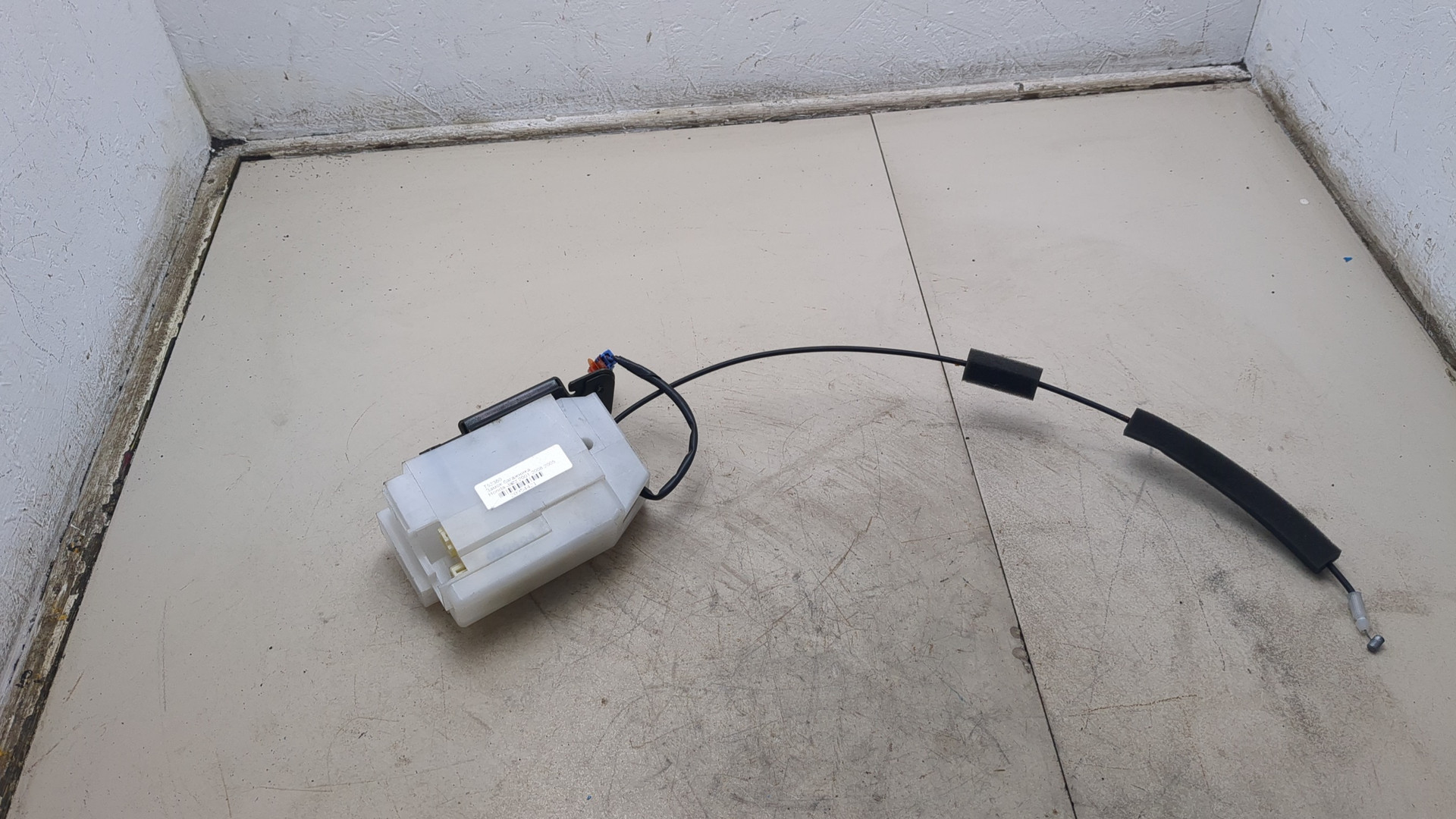 Замок багажника