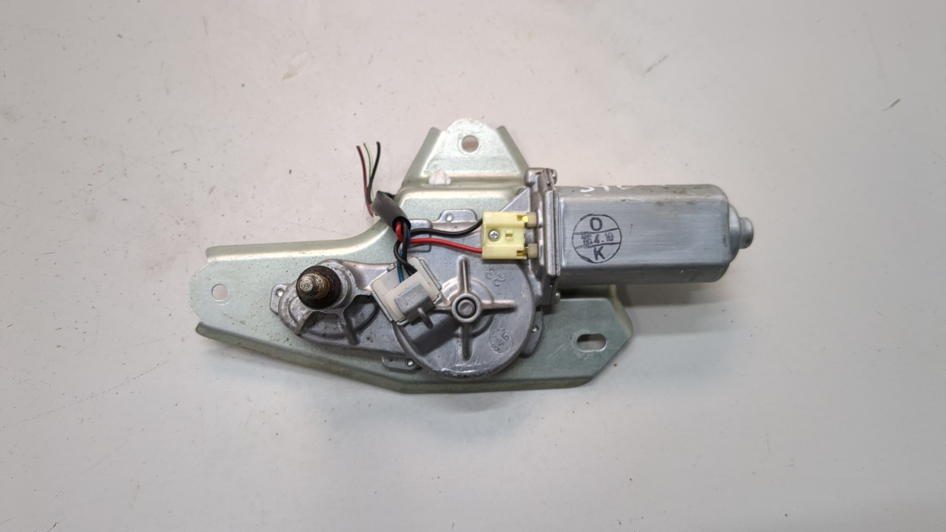 Моторчик стеклоочистителя задний