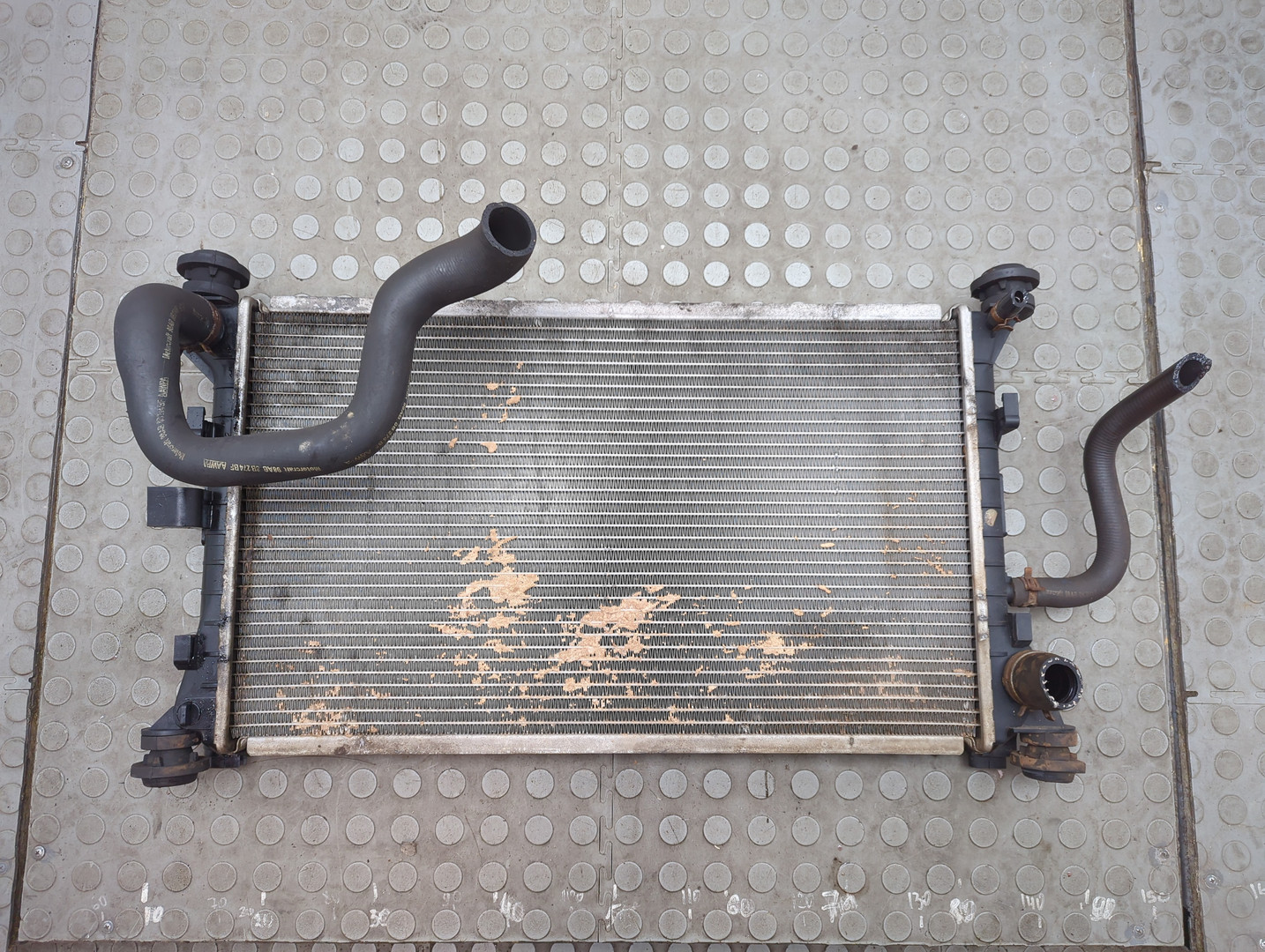 Радиатор охлаждения двигателя основной