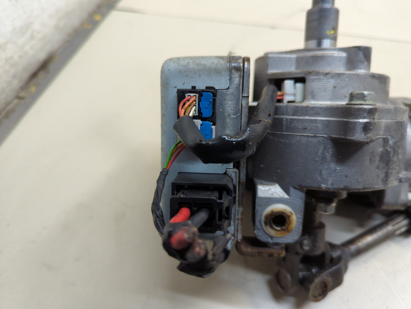 Серводвигатель рулевой рейки