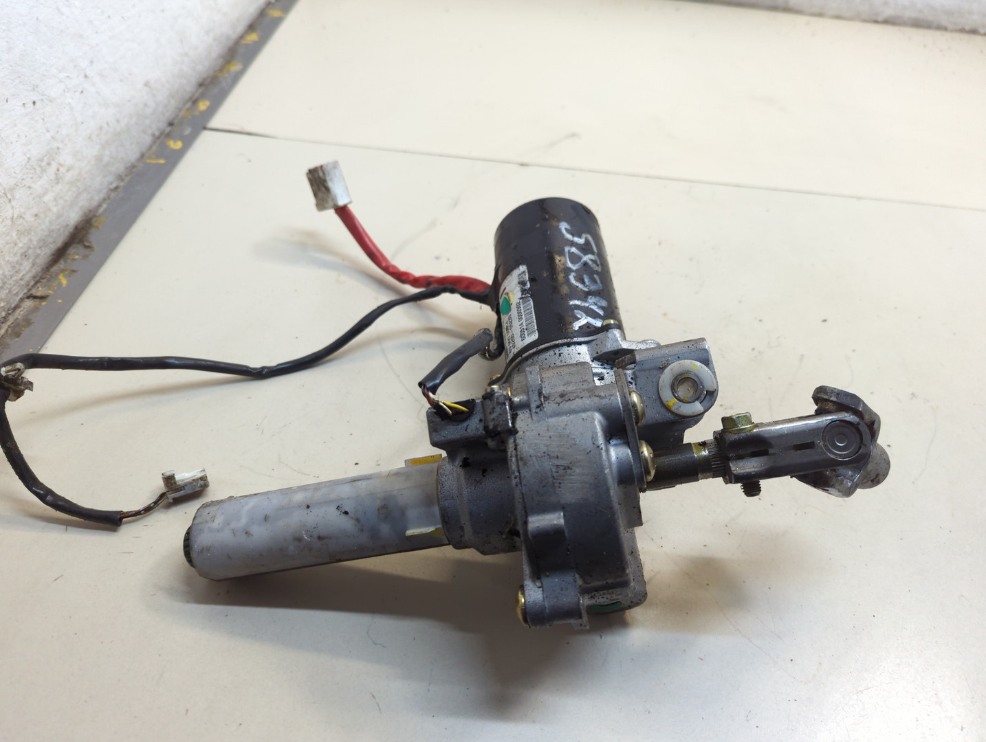 Серводвигатель рулевой рейки