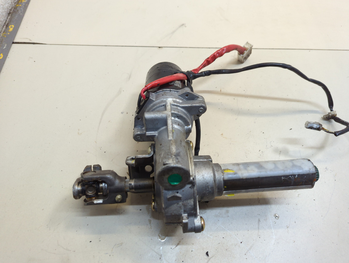 Серводвигатель рулевой рейки