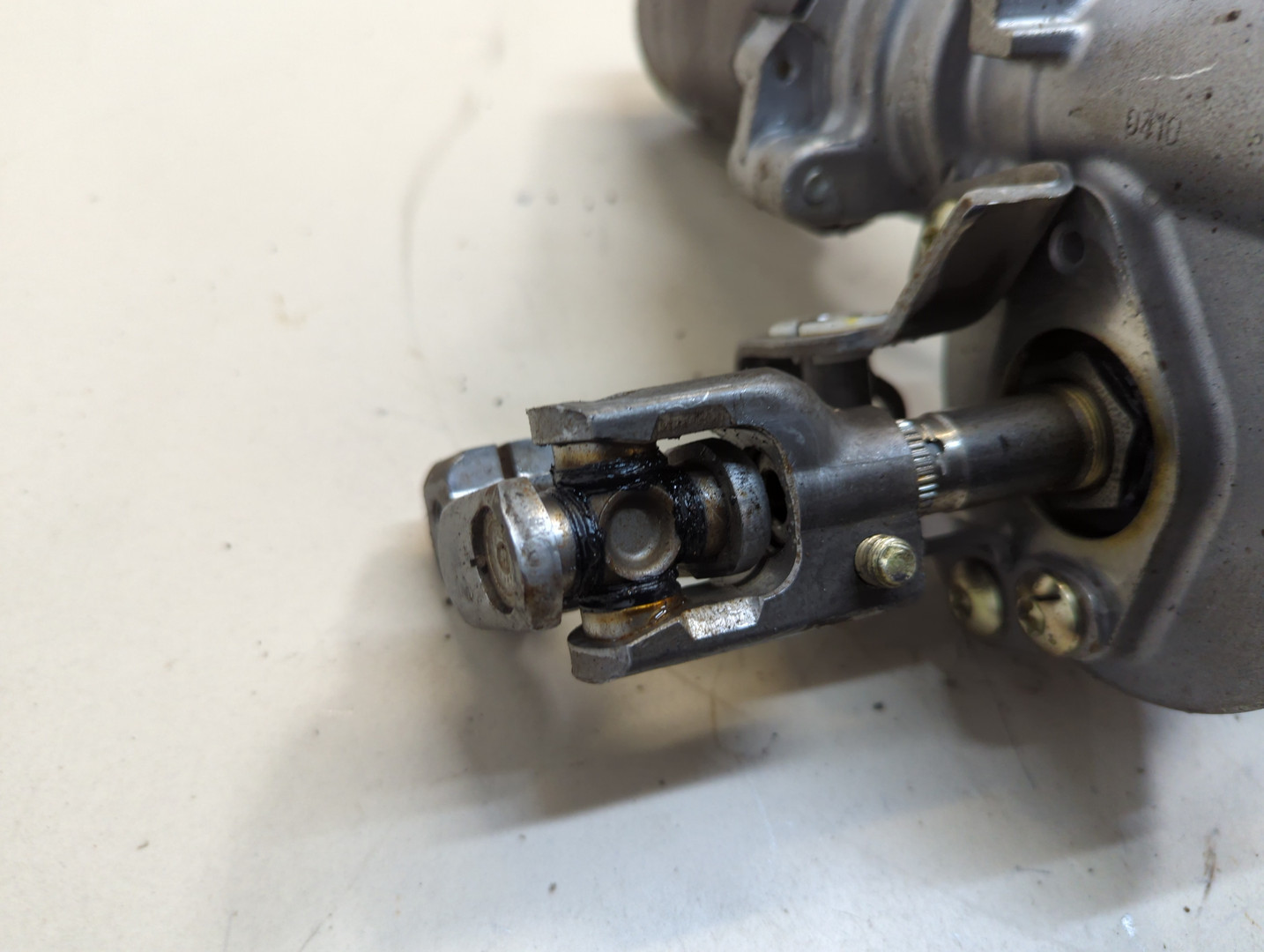 Серводвигатель рулевой рейки