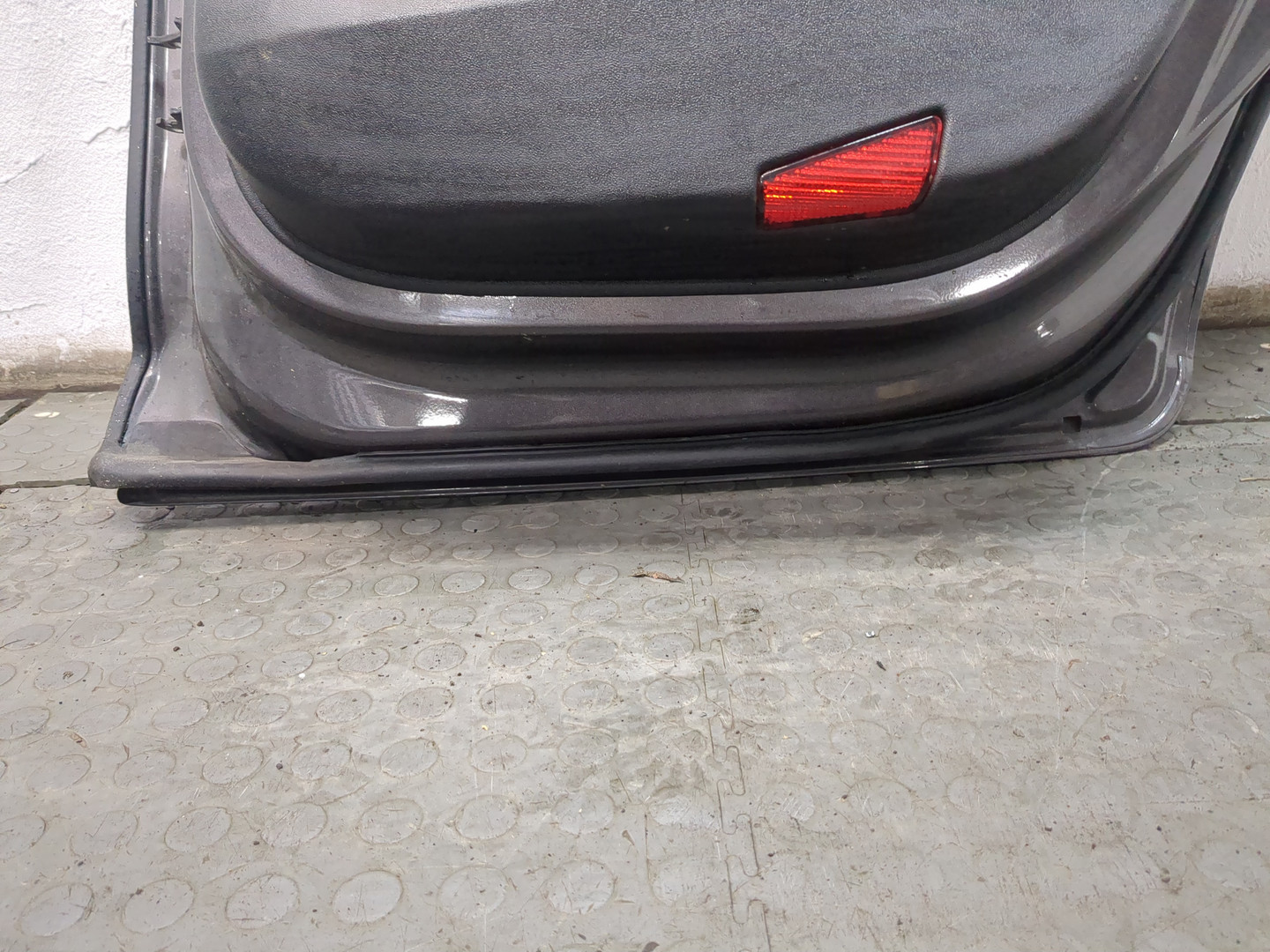 Дверь задняя правая