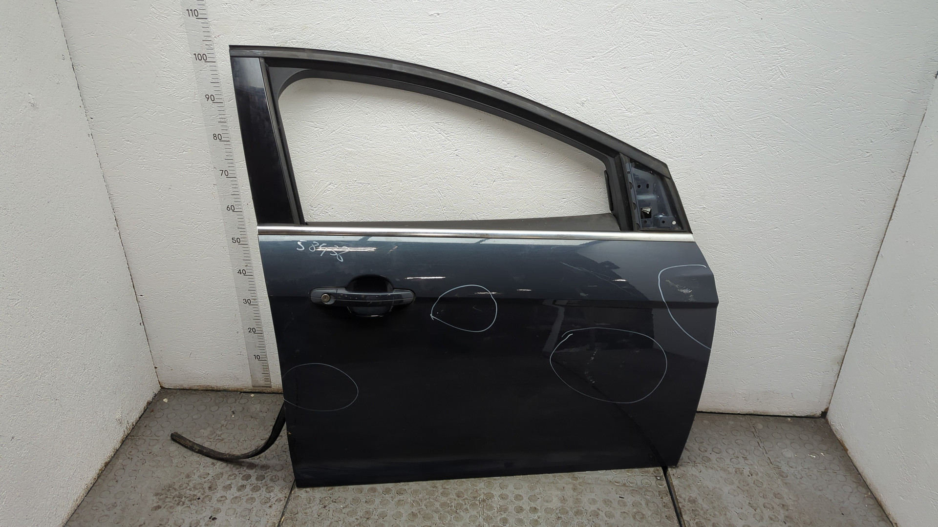 Дверь передняя правая