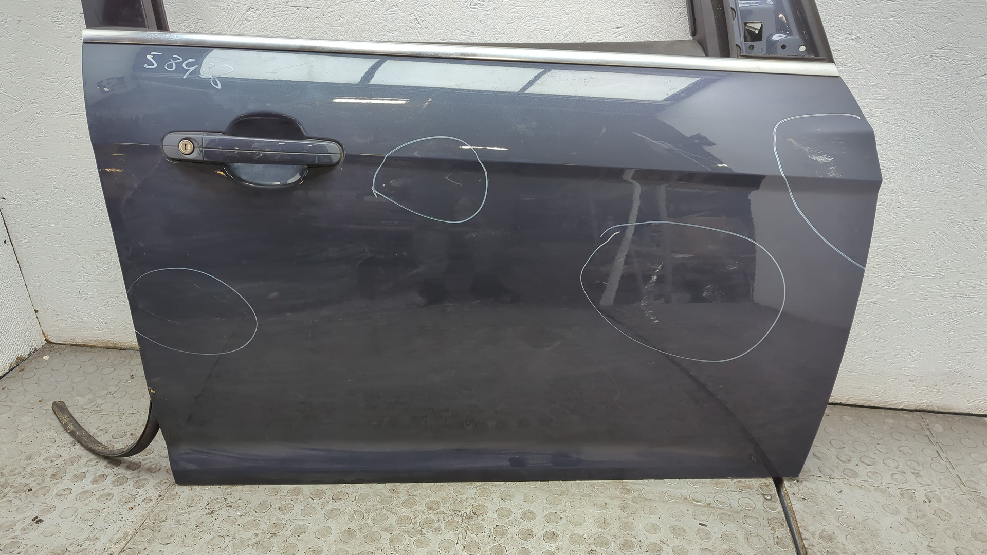 Дверь передняя правая