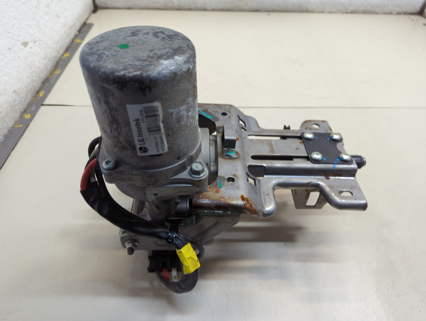 Серводвигатель рулевой рейки