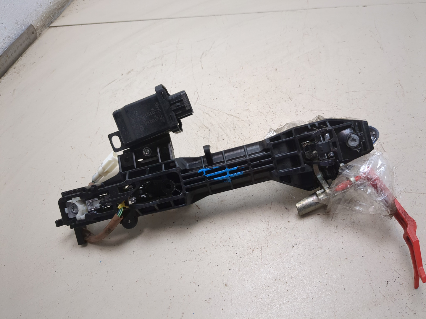 Ручка двери наружная