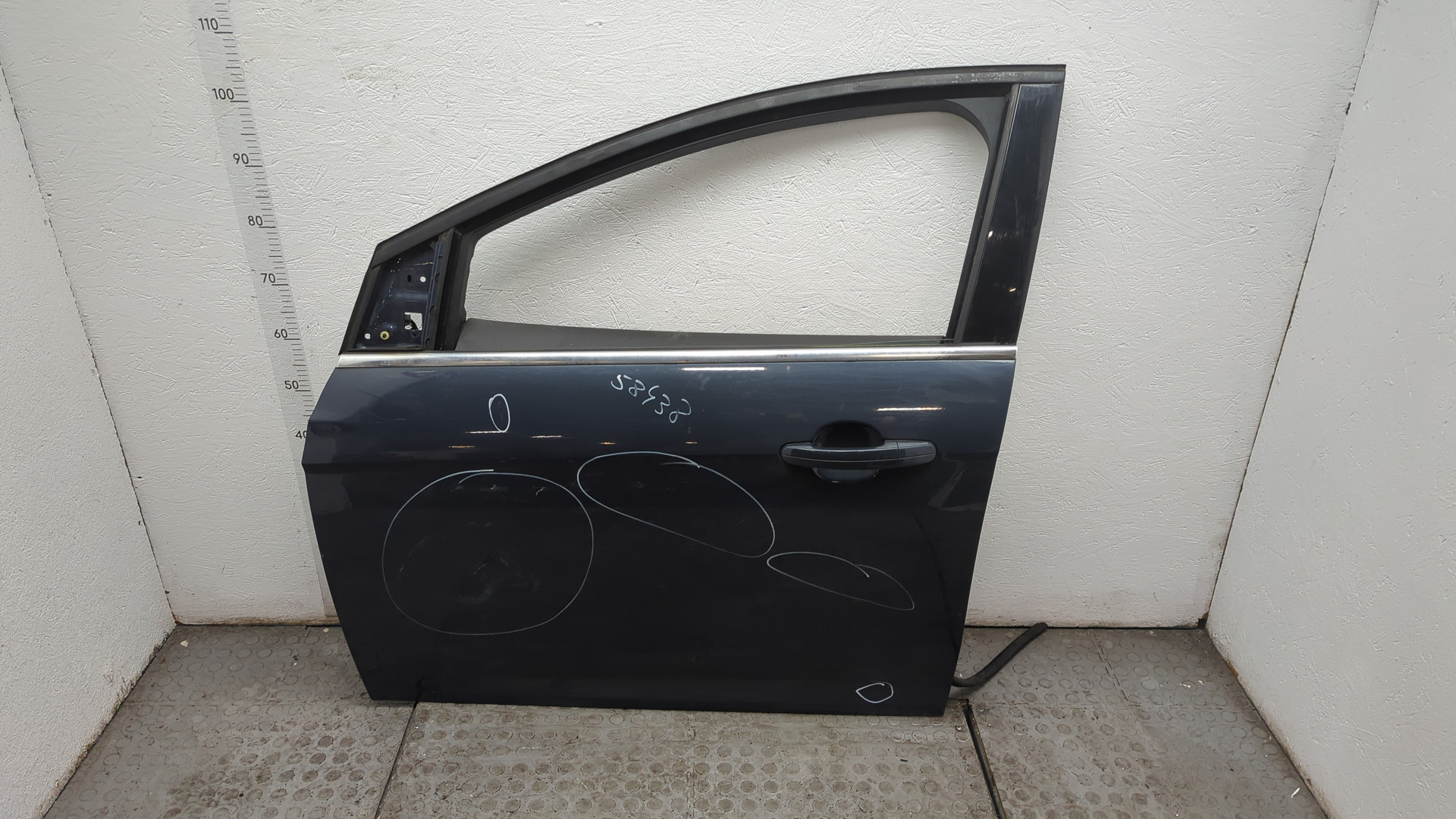 Дверь передняя левая