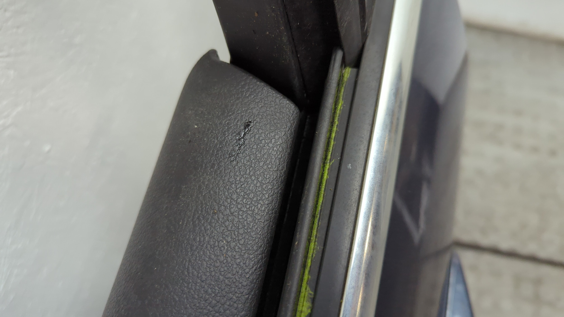 Дверь передняя левая