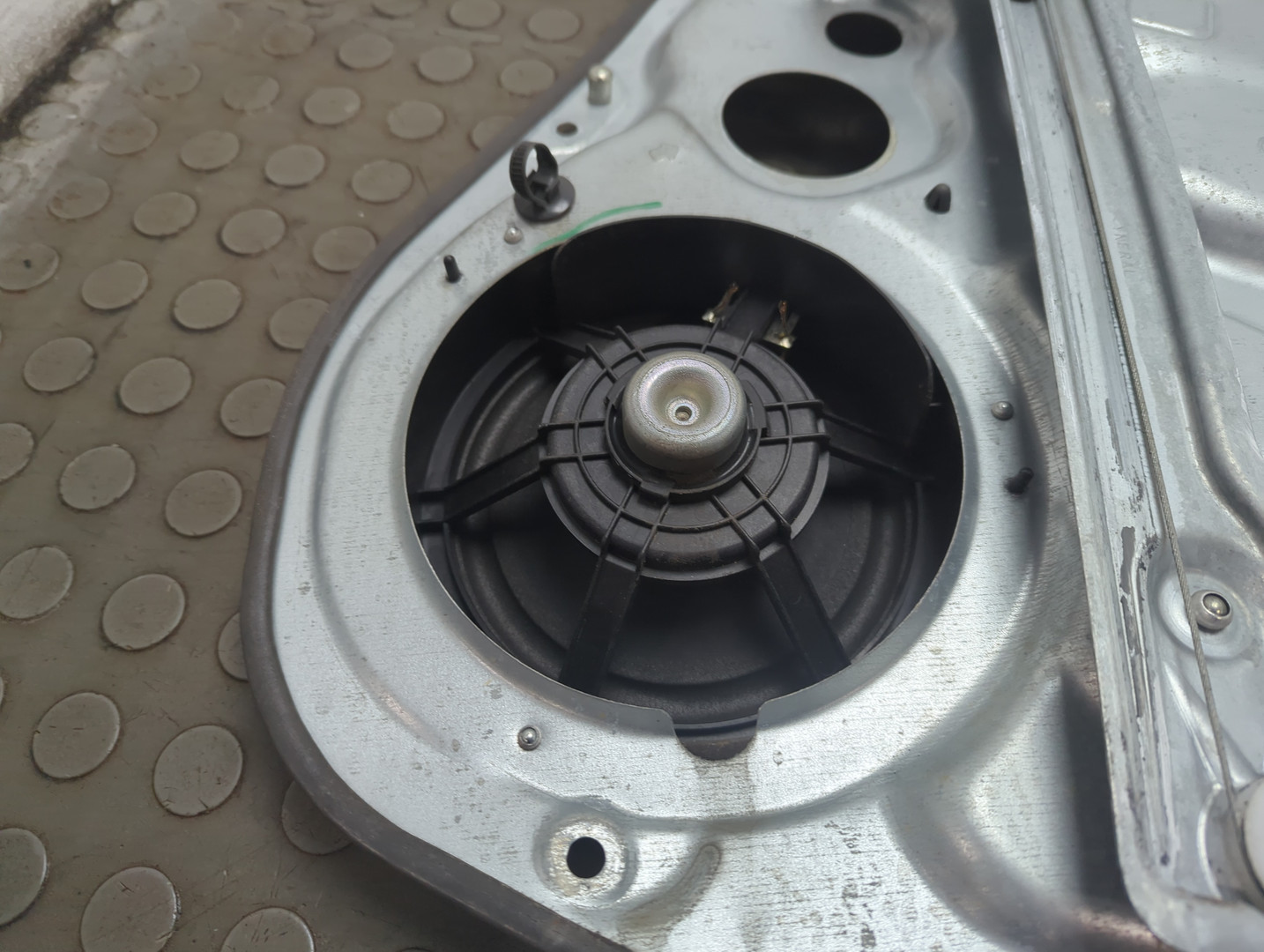 Стеклоподъемник электр. передний левый